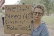 算命八字特斯拉在得州奥斯汀遭遇抗议活动：反对马斯克Robotaxi计划